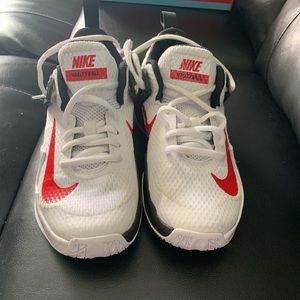 Nike girls volleyball shoes